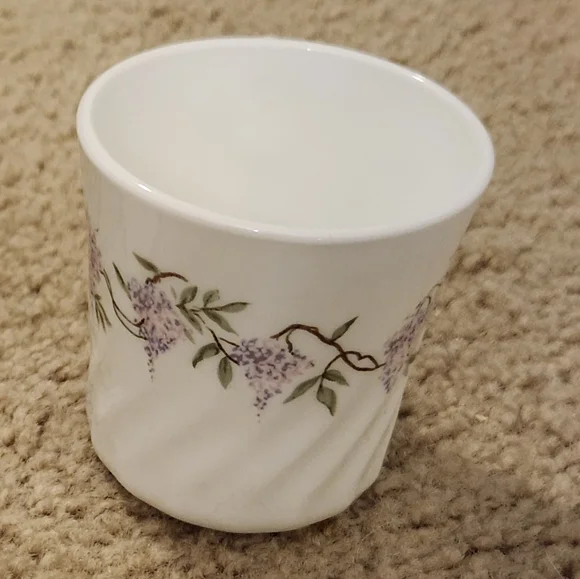 Corning Corelle WISTERIA Swirl Cup - Lavender Flowers on White - Picture 2 of 5